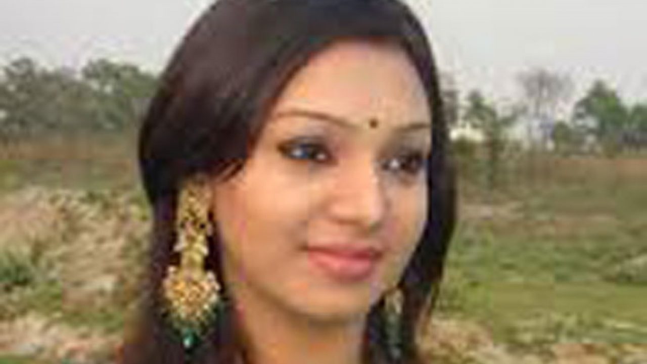Sadia Jahan Prova in New Life - Tech and Teen