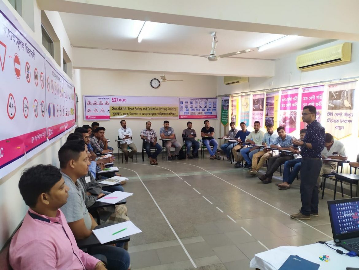 Shohoz organizes Motorcyclist training session with BRAC Shurakkha