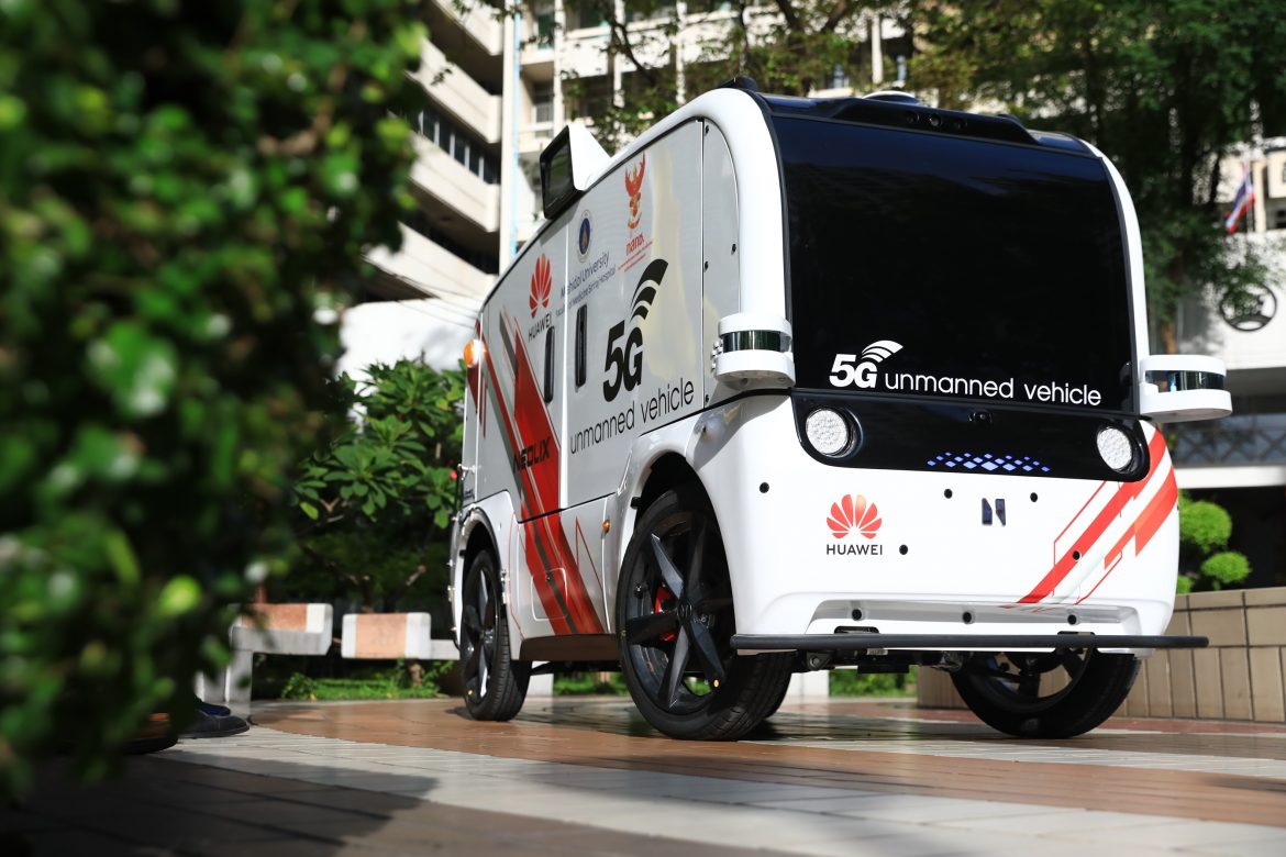 Unmanned 5G vehicle Huawei pilots 5G unmanned vehicle in Thailand smart hospital
