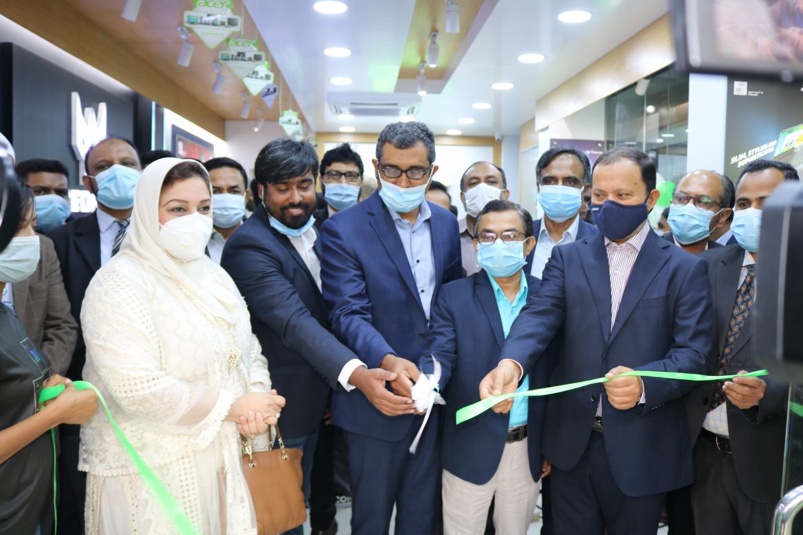 IMG_3683 ACER Opens First Exclusive Store in Bangladesh